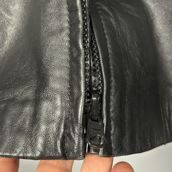 Vintage Black Leather Zipper Front Fur collar, sleeve w faux fur lining size 4-6 - Picture 11 of 16